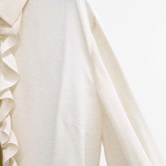 Gucci Spring 2022 Crêpe de Chine White Silk Ruffle Blouse - Picture 7 of 16